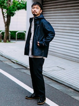 「Gramicci（グラミチ）のアイテム（マウンテンパーカー）」を使った、小林 健太さん（メンズ・172cm）の秋コーディネート