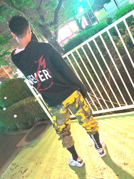 「アイテム（カーゴパンツ、イエロー系）」を使った、ヨウさん（メンズ・180cm）の秋コーディネート