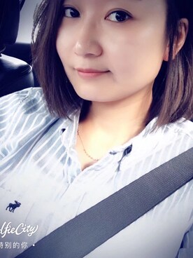 「Abercrombie&Fitch（アバークロンビーアンドフィッチ）のアイテム（シャツ/ブラウス、その他）」を使った、西贝sysy宁さん（レディース・169cm）の夏コーディネート