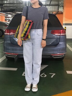 「Massimo Duttiのアイテム（デニムパンツ、その他）」を使った、西贝sysy宁さん（レディース・169cm）の夏コーディネート