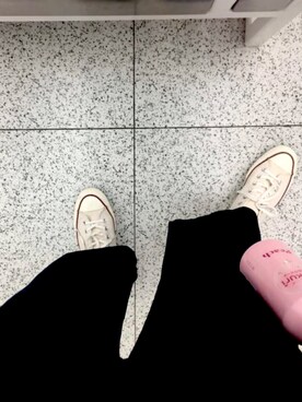 「UNIQLO（ユニクロ）のアイテム（チノパンツ、その他）」を使った、西贝sysy宁さん（レディース・169cm）の夏コーディネート