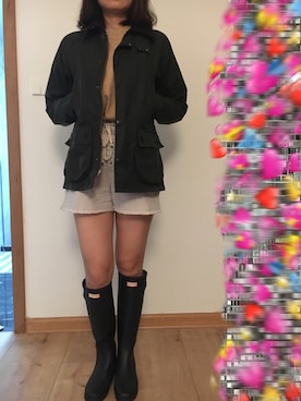 「Barbour（バブアー）のアイテム（マウンテンパーカー、グリーン系）」を使った、西贝sysy宁さん（レディース・169cm）の夏コーディネート