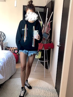 「AMBUSH（アンブッシュ）のアイテム（パーカー、ブラック系）」を使った、xxx11さん（レディース・167cm）の秋コーディネート