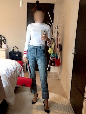 「VALENTINO（ヴァレンティノ）のアイテム（ニット/セーター、ホワイト系）」を使った、xxx11さん（レディース・167cm）の冬コーディネート