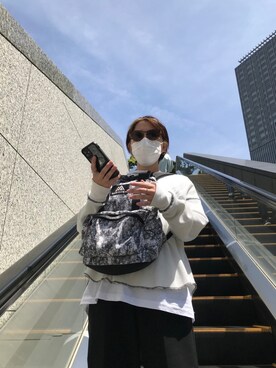 「Gregory」｜「アイテム（その他）」を使った、SHI-NAさん（レディース・158cm）の春コーディネート