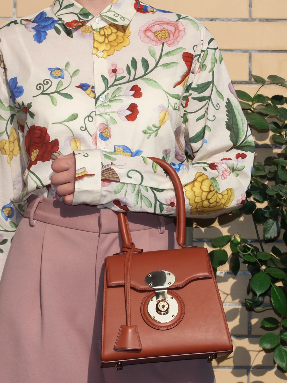 「spring、春コーデ、BAG、handmade、手作りバッグ、fashion、vintage」｜「GUCCIのアイテム（シャツ/ブラウス、その他）」を使った、CHEN_XIAOLIN_さん（レディース・170cm）の春コーディネートの1枚目の写真