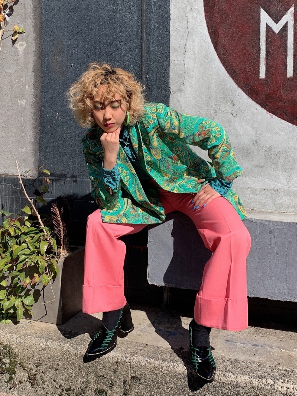 「ootd、古着、古着MIX、古着コーデ、ジャケット、カラーパンツ、レイヤードスタイル」｜「古着のアイテム（ジャケット/アウター、グリーン系）」を使った、963さん（レディース・155cm）の冬コーディネートの1枚目の写真