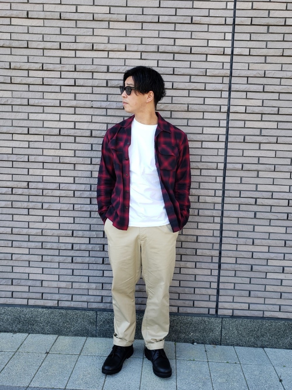 「オープンカラーシャツ、シンプルコーデ、SCHOTT、革靴」｜「UNCROWDのアイテム（サングラス、ブラック系）」を使った、snkn0928さん（メンズ・173cm）の春コーディネートの1枚目の写真