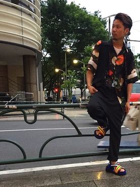 「REPRESENT（リプレゼント）のアイテム（トップス）」を使った、給前友貴さん（メンズ・172cm）の春コーディネート