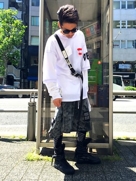 「UEG（ユーイージー）のアイテム」を使った、給前友貴さん（メンズ・172cm）の春コーディネート