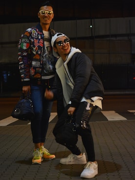 「muta（ムータ）のアイテム（バッグ）」を使った、給前友貴さん（メンズ・172cm）の秋コーディネート