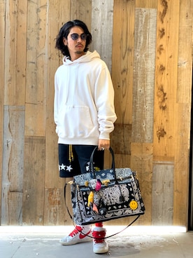 「ROYAL FLASH（ロイヤルフラッシュ）のアイテム（バッグ）」を使った、給前友貴さん（メンズ・172cm）の夏コーディネート