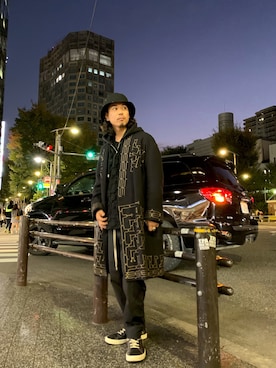 「TAKAHIROMIYASHITATheSoloIst.（タカヒロミヤシタザソロイスト）のアイテム（パーカー）」を使った、給前友貴さん（メンズ・172cm）の秋コーディネート