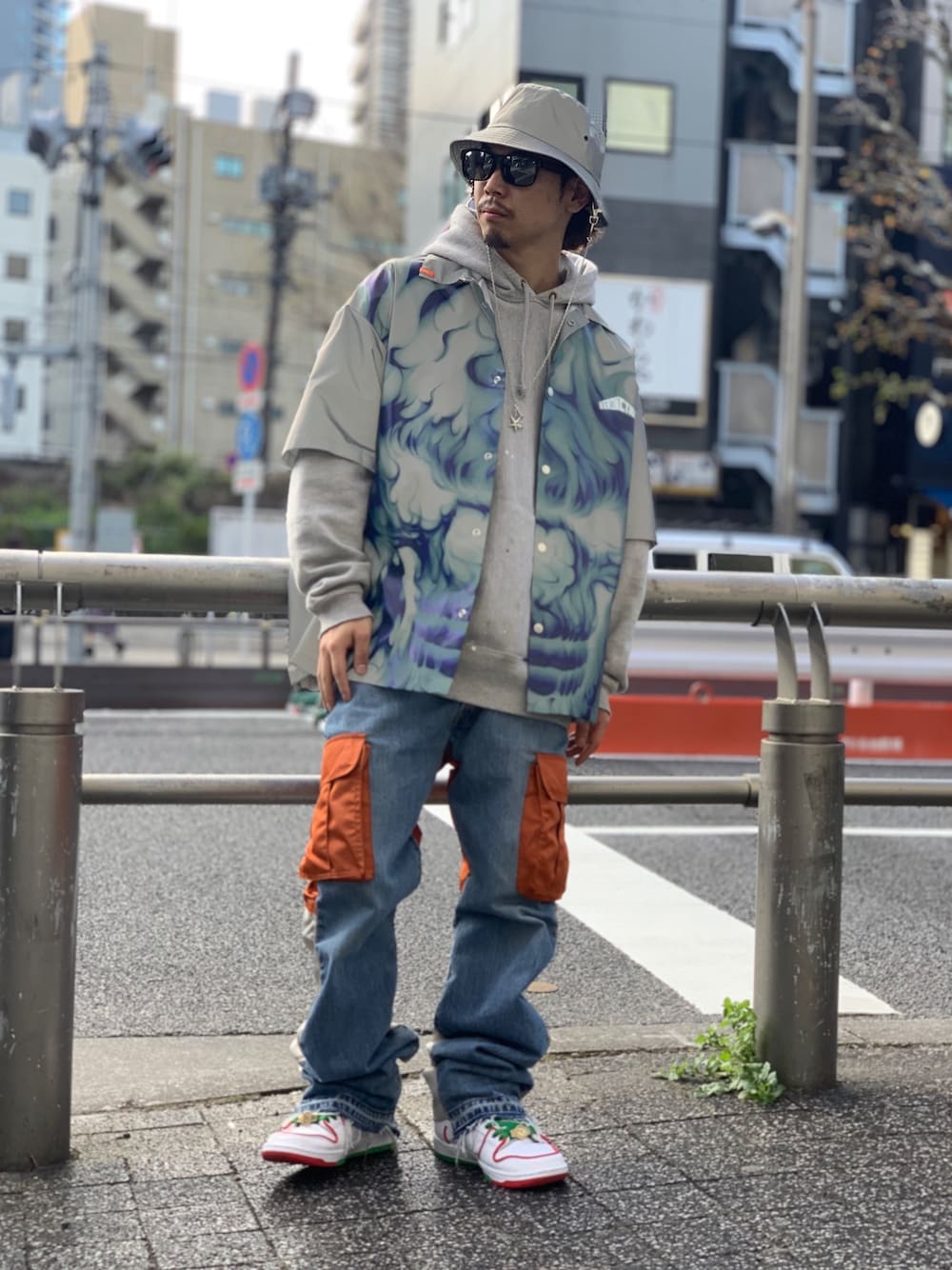「ROYAL FLASH、春コーデ」｜「bodysong.のアイテム（ハット、シルバー系）」を使った、給前友貴さん（メンズ・172cm）の春コーディネートの1枚目の写真