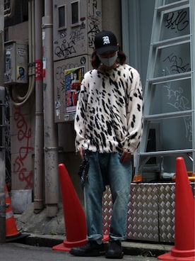 「R13（アールサーティーン）のアイテム（帽子）」を使った、給前友貴さん（メンズ・172cm）の秋コーディネート