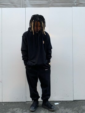 「READYMADE（レディメイド）のアイテム（パンツ）」を使った、給前友貴さん（メンズ・170cm）の冬コーディネート