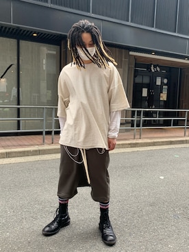 「ISAMU KATAYAMA BACKLASH（イサムカタヤマバックラッシュ）のアイテム（Tシャツ/カットソー）」を使った、給前友貴さん（メンズ・170cm）の春コーディネート