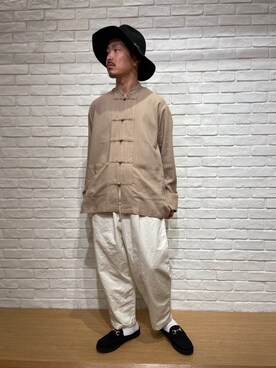 「MANEBU（マネブ）のアイテム（サンダル）」を使った、Takahiro Teradaさん（メンズ・170cm）の春コーディネート