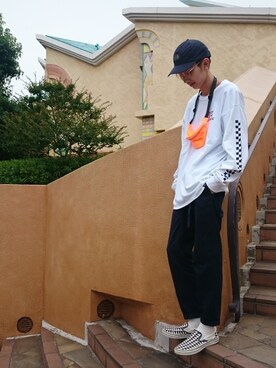 アキヤマコウスケさんのコーディネート