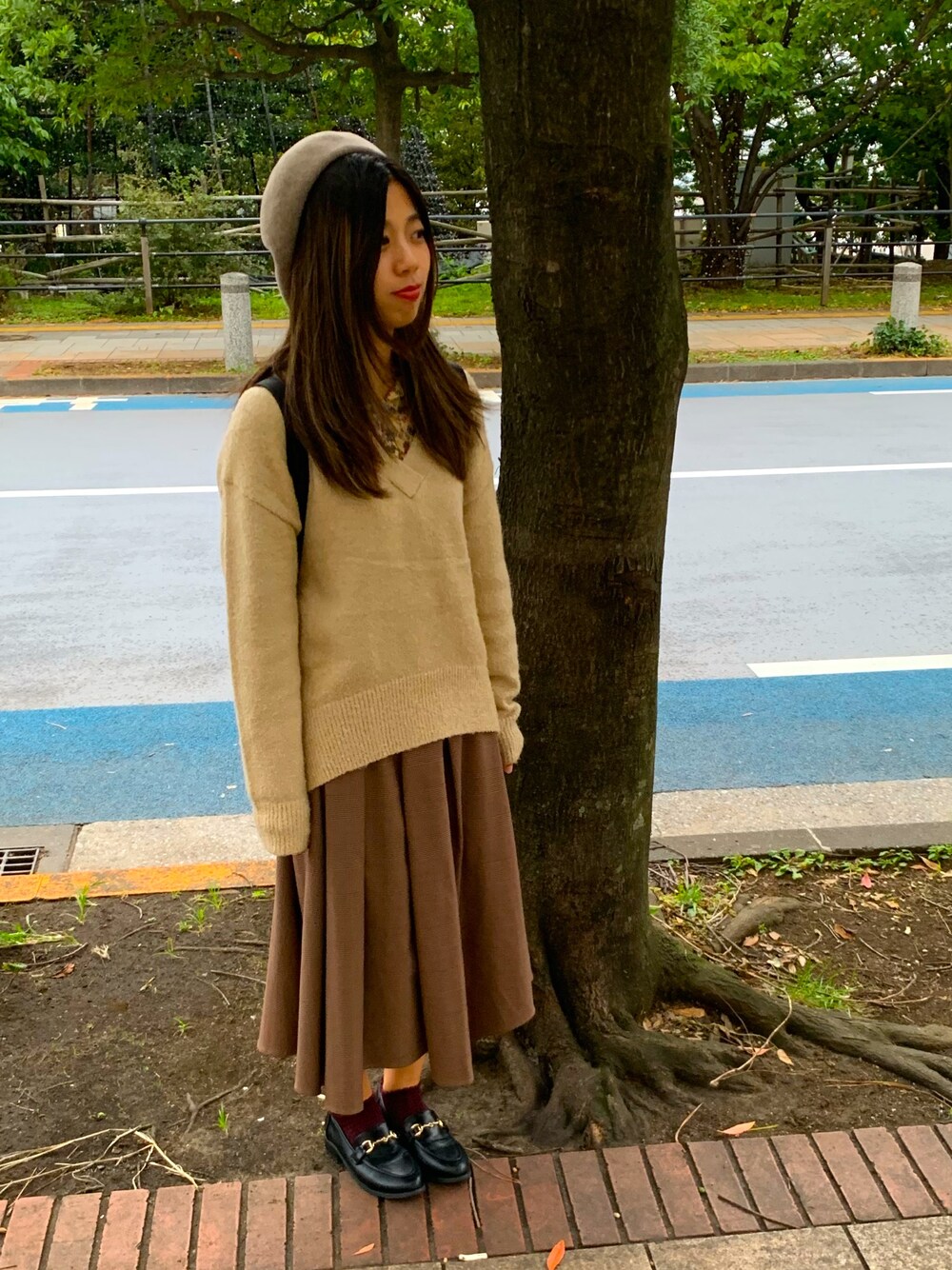 「秋のコーデ、カジュアルコーデ、秋冬、ベレー帽、チェックスカート、秋服、ブラウンコーデ」｜「MOUSSYのアイテム（ニット/セーター、ベージュ系）」を使った、のんざこさぴえんすさん（レディース・156cm）の秋コーディネートの1枚目の写真