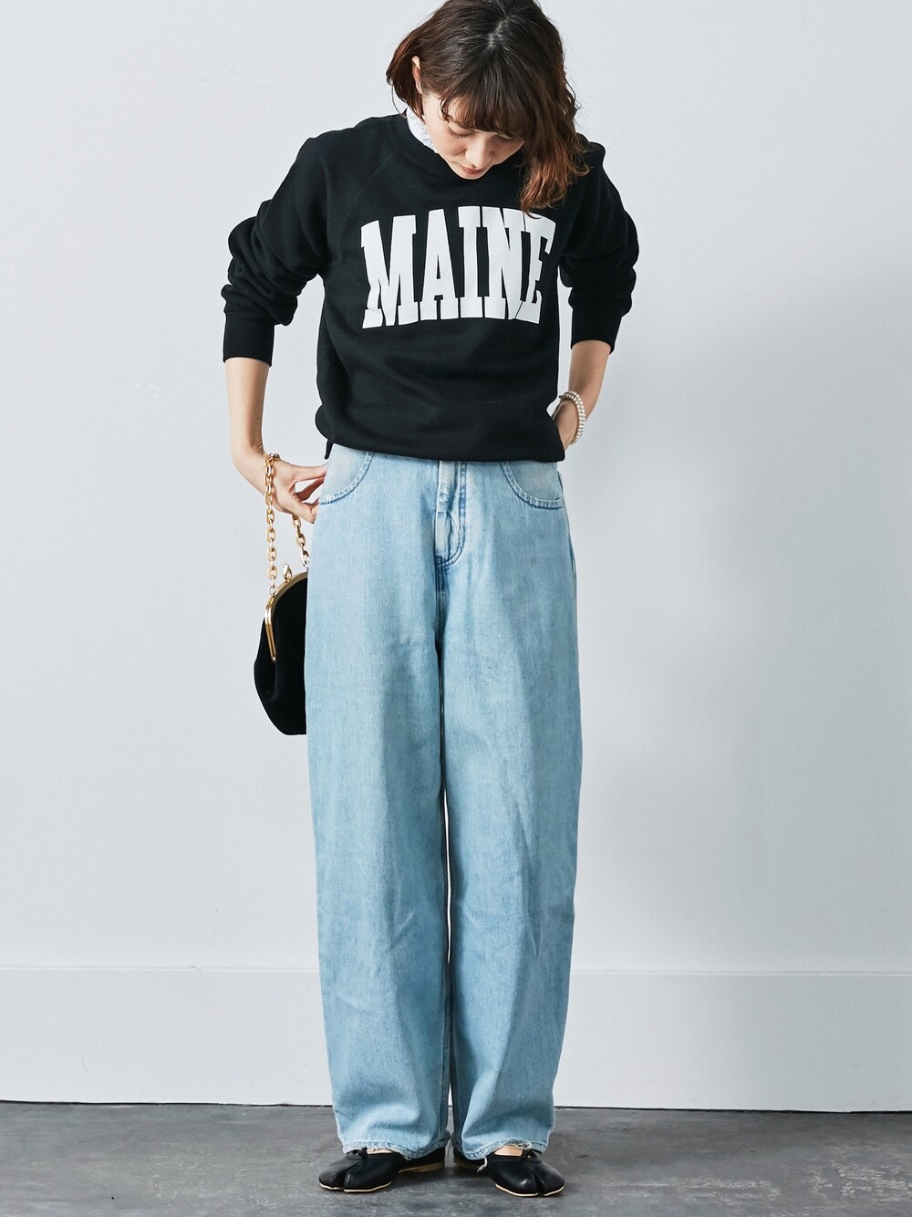 「春コーデ、オトナカジュアル、カジュアル、ootd、ワイドパンツ、スウェット、つけ襟」｜「MEDE19Fのアイテム（スウェット、ブラック系）」を使った、MEDE19Fさん（レディース・164cm）の春コーディネートの1枚目の写真