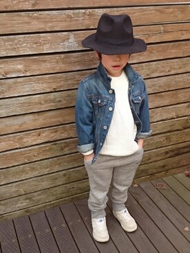 「babyGAP（babyGAP）のアイテム（デニムジャケット、ブルー系）」を使った、OU.さん（キッズ・130cm）の冬コーディネート