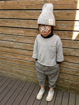 「NEW BALANCE（ニューバランス）のKT300（スニーカー、ホワイト系）」を使った、OU.さん（キッズ・130cm）の春コーディネート