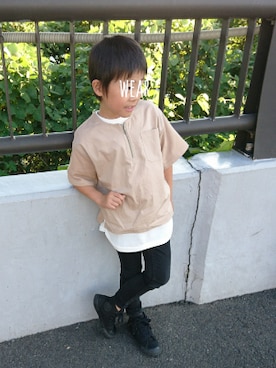 「Right-on（ライトオン）のアイテム（Tシャツ/カットソー、ベージュ系）」を使った、OU.さん（キッズ・130cm）の秋コーディネート