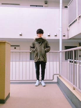 「glamb（グラム）のアイテム（モッズコート）」を使った、渡邉康輝さん（メンズ・178cm）の冬コーディネート