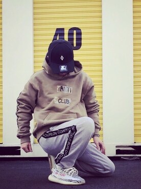 「MARCELO BURLON（マルセロ・バーロン）のアイテム（パンツ）」を使った、ひろしさん（メンズ・166cm）の冬コーディネート