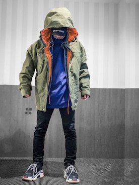 「BALENCIAGA」｜「アイテム（マウンテンパーカー）」を使った、ひろしさん（メンズ・166cm）の秋コーディネート