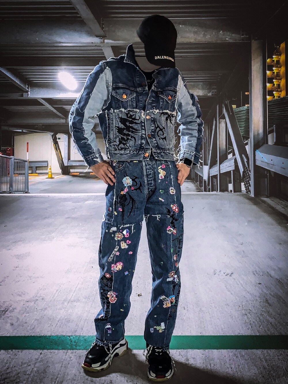 VETEMENTS（ヴェトモン）の「Vetements - Sticker Mid Rise
