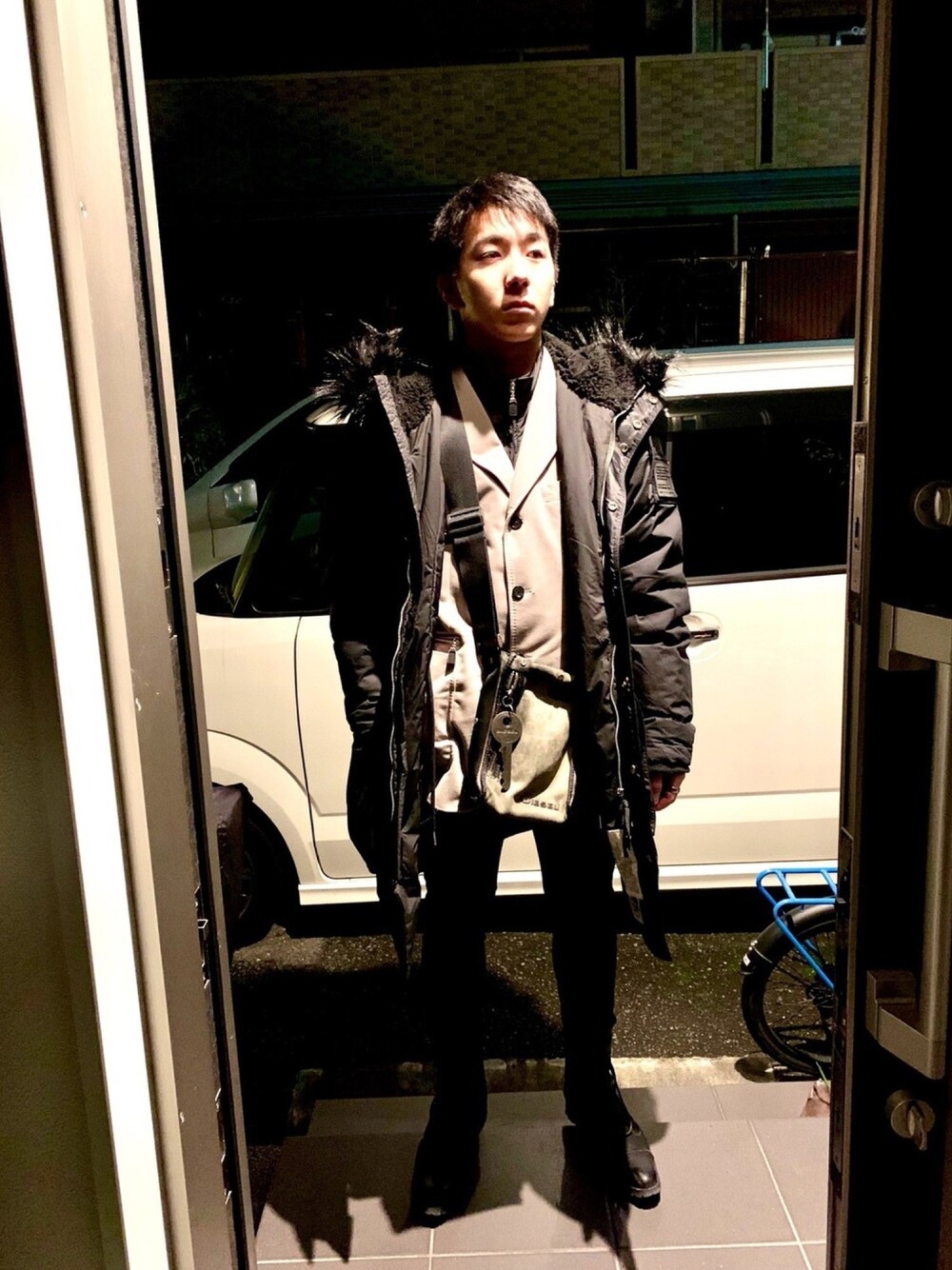 「あけましておめでとうございます！、新年一発目、古着MIX、オトナカジュアル、冬、おしゃれさんと繋がりたい」｜「DIESELのメンズ ウィンタージャケット フーデッド コート（その他アウター、ブラック系）」を使った、y_skさん（メンズ・176cm）の冬コーディネートの1枚目の写真
