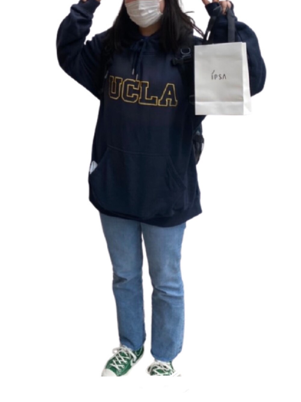「H&Mのアイテム（パーカー、ブルー系）」を使った、yucopipiさん（レディース・161cm）の冬コーディネートの1枚目の写真