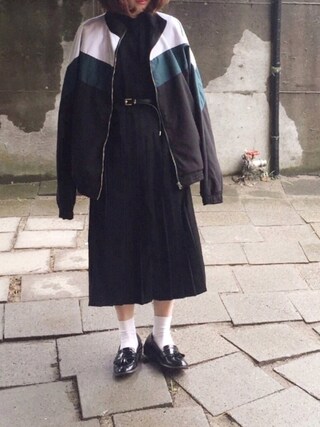 ayana is wearing SENSE OF PLACE by URBAN RESEARCH "トラックジャケット"