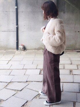 「CONVERSE（コンバース）のCONVERSE コンバース オール スター オックス / ALL STAR OX(BLACK) 32160321（スニーカー）」を使った、ayanaさん（レディース・153cm・20代）の秋コーディネート