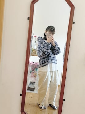 「niko and...（ニコアンド）のPerfect PANTS イージーパンツ（その他パンツ、ベージュ系）」を使った、ぴにゃさん（レディース・153cm）の春コーディネート