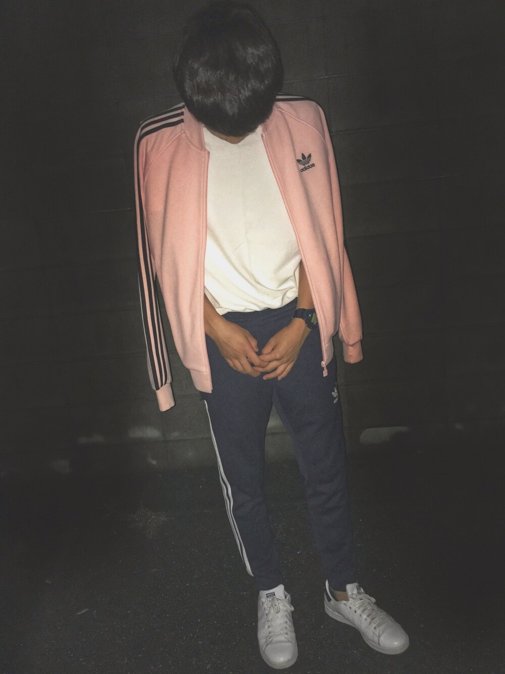 「adidas」｜「adidasの【adicolor】オリジナルス トラックトップ ジャージ [SST TRACK TOP]（ジャージ、ピンク系）」を使った、Ryuさん（メンズ・169cm）の秋コーディネートの1枚目の写真