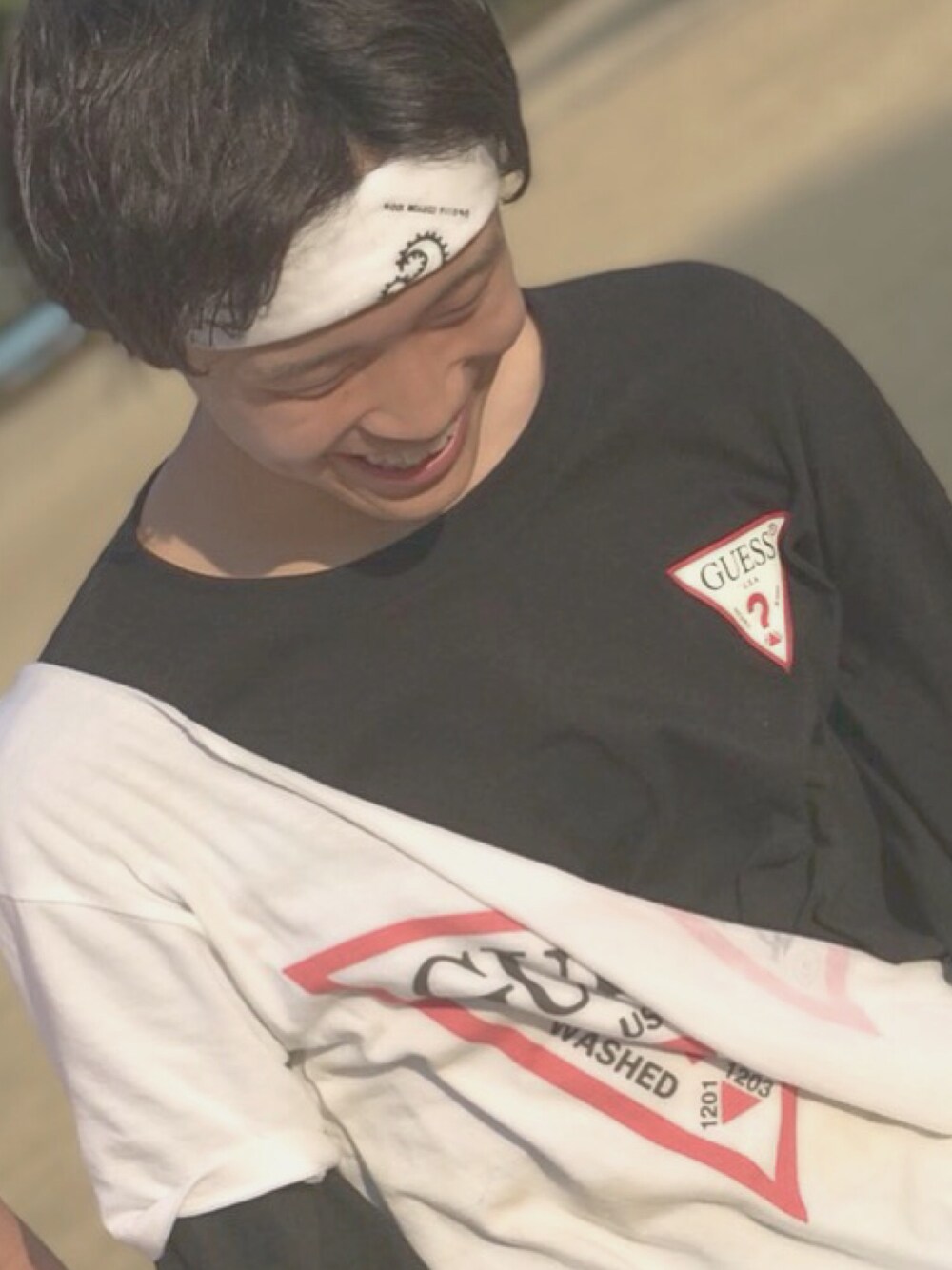 「体育祭、guess」｜「Guessのアイテム（Tシャツ/カットソー、ブラック系）」を使った、Ryuさん（メンズ・169cm）の秋コーディネートの1枚目の写真