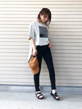 「Right-on（ライトオン）のアイテム（サンダル）」を使った、tomoさん（レディース・160cm）の春コーディネート