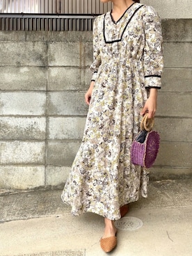 配色テープ使いエスニック柄ワンピースを使った人気ファッションコーディネート Wear