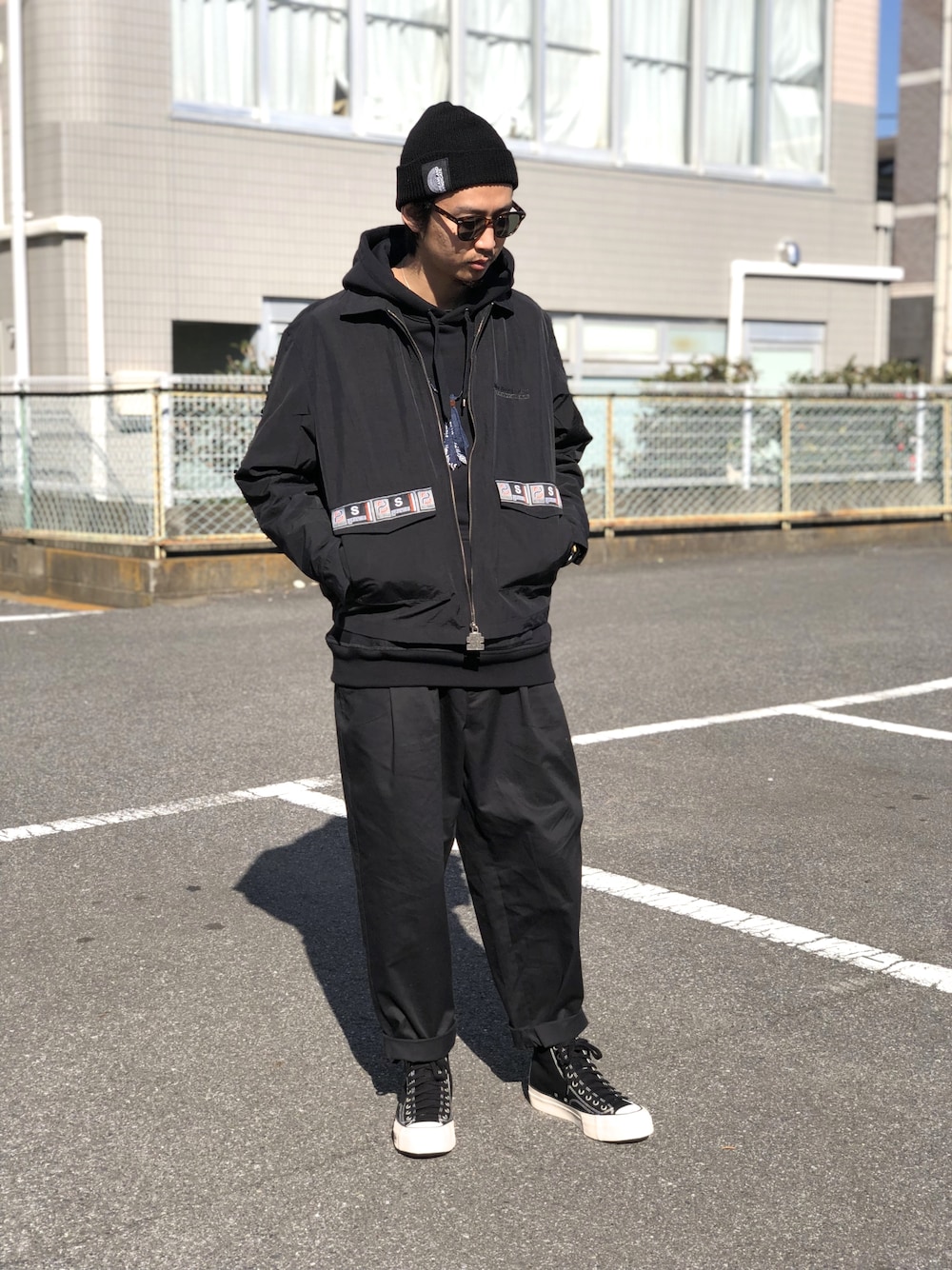 BlackEyePatchのナイロンジャケットを使った人気ファッション