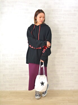 「CONVERSE TOKYO（コンバーストウキョウ）のアイテム」を使った、アーストライブさん（レディース・156cm）の春コーディネート