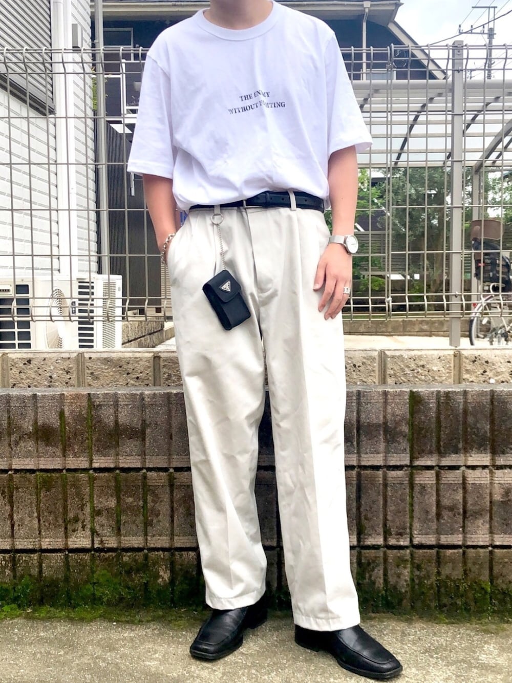 「夏だ！Tシャツ着よう！、シンプルコーデ、夏コーデ、いいね、save、フォローお願いします🤑、キレイめ、白Tシャツ、shiyoh、オールホワイト、u170、低身長」｜「古着のアイテム（パンツ、ホワイト系）」を使った、k.s.k「U170」さん（メンズ・170cm）の夏コーディネートの1枚目の写真