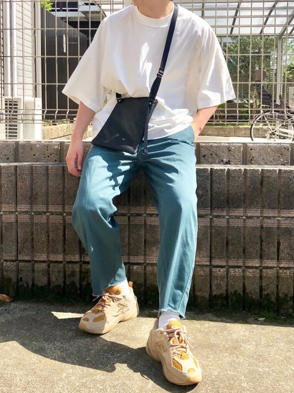 「夏だ！Tシャツ着よう！、シンプルコーデ、スニーカーコーデ、夏コーデ、いいね、save、フォローお願いします🤑、NIKE、ビッグシルエット、u170、カジュアルコーデ、shiyoh」｜「Dickiesのアイテム（パンツ、グリーン系）」を使った、k.s.k「U170」さん（メンズ・170cm）の夏コーディネートの1枚目の写真