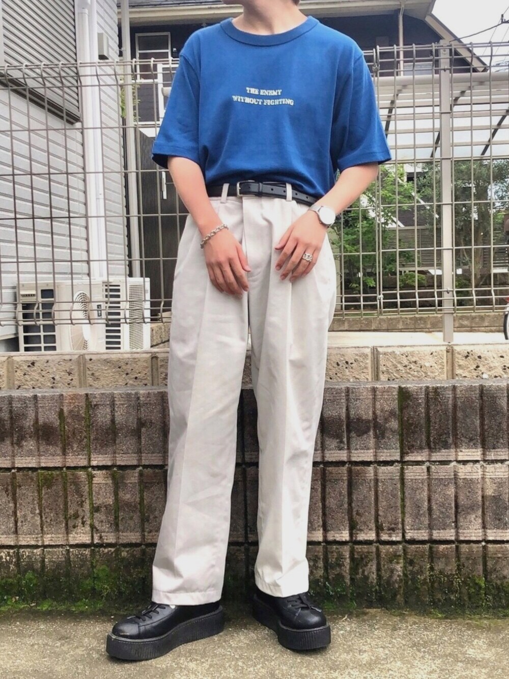 「夏だ！Tシャツ着よう！、夏、シンプル、スニーカー、プチプラコーデ、いいね、save、フォローお願いします🤑、u170、古着、お洒落さんとつながりたい、shiyoh」｜「GUのアイテム（トップス、ブルー系）」を使った、k.s.k「U170」さん（メンズ・170cm）の夏コーディネートの1枚目の写真