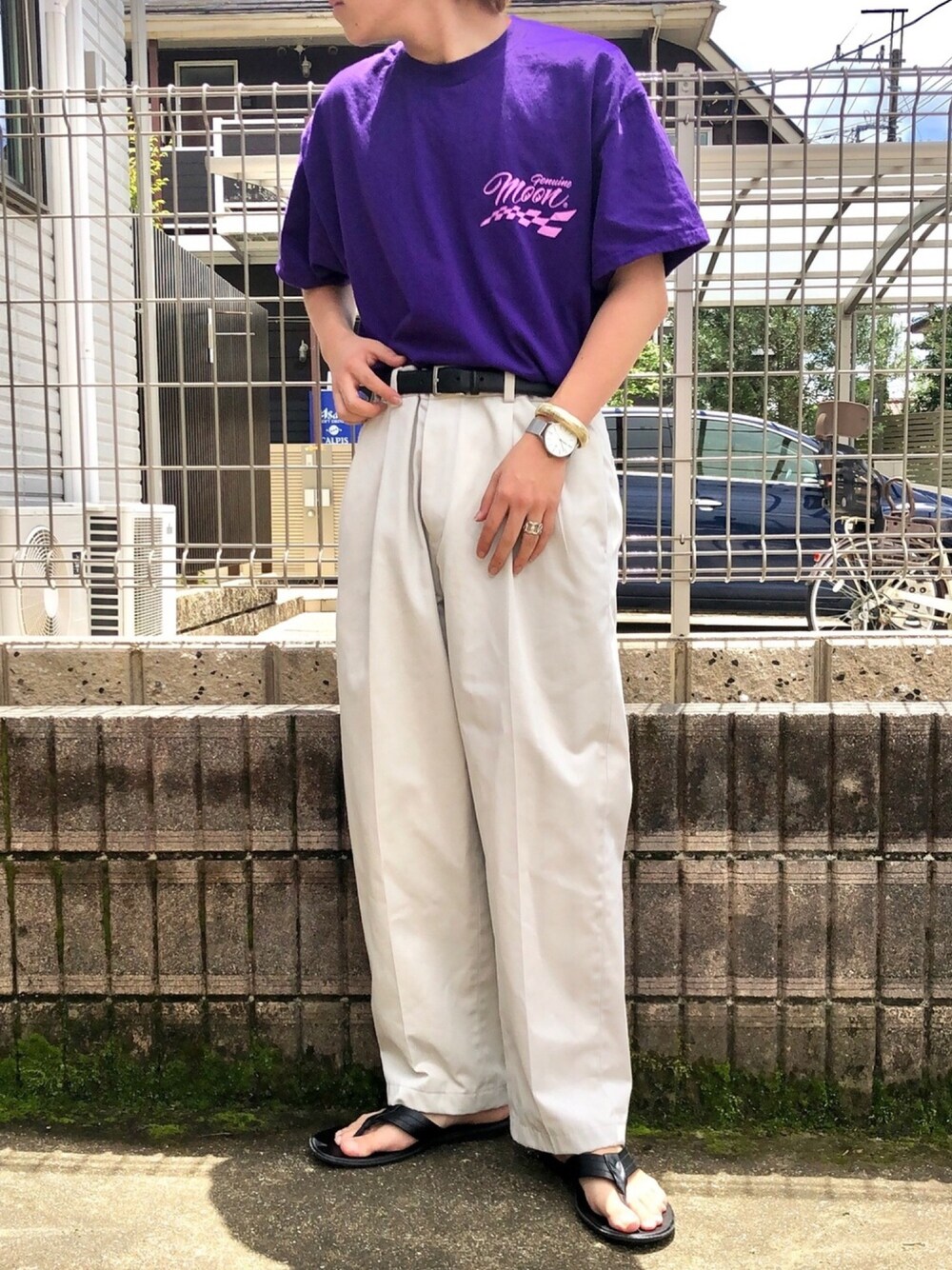 「カジュアルコーデ、Tシャツ、夏コーデ、いいね、save、フォローお願いします🤑、大学生、シルバーアクセサリー、u170、タックイン」｜「古着のアイテム（パンツ、ホワイト系）」を使った、k.s.k「U170」さん（メンズ・169cm）の夏コーディネートの1枚目の写真