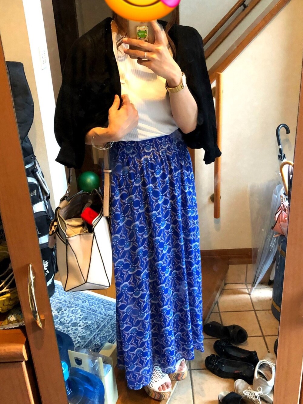 「OLD NAVYのアイテム（スカート、ブルー系）」を使った、Saeさん（レディース・155cm）の夏コーディネートの1枚目の写真