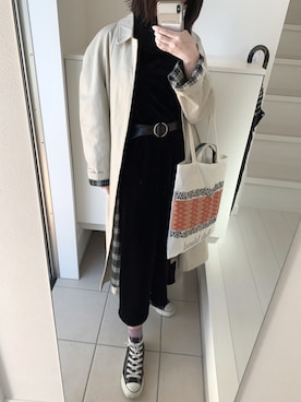 「ワンピース×スニーカー」｜「アイテム（トレンチコート）」を使った、harufyさん（レディース・156cm）の春コーディネート