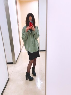 「アイテム（デニムジャケット、グリーン系）」を使った、sayaさん（レディース・160cm）の冬コーディネート